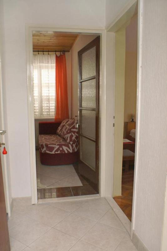 One-Bedroom Apartment with Terrace and Sea View image 2