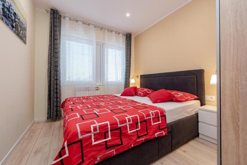 Two-Bedroom Apartment with Terrace and Sea View image 2
