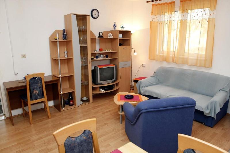 Two-Bedroom Apartment with Terrace image 3