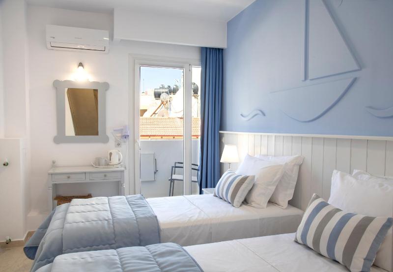 Double or Twin Room image 2