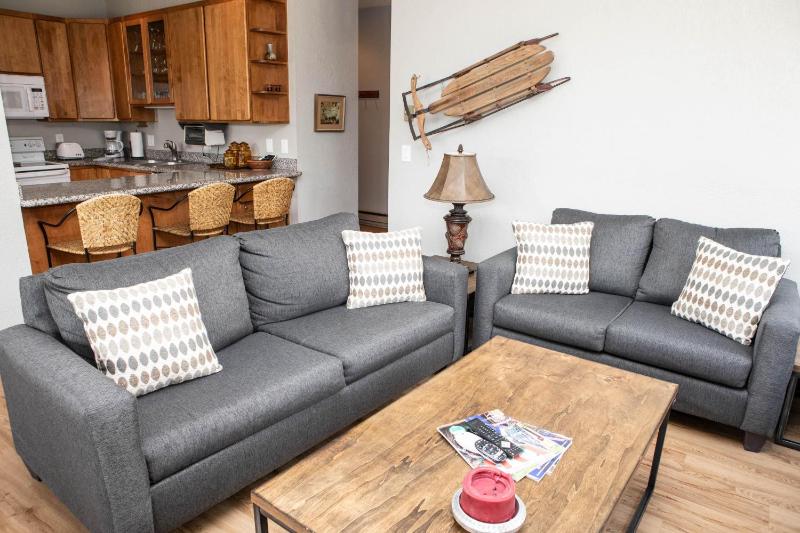 Three-Bedroom Apartment image 3