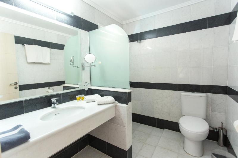Deluxe Double Room with Shower image 2