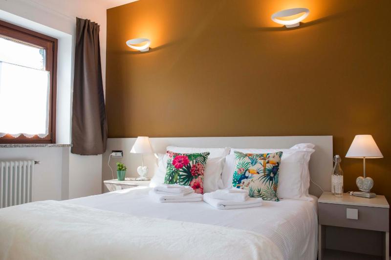 Double Room with Garden View image 3
