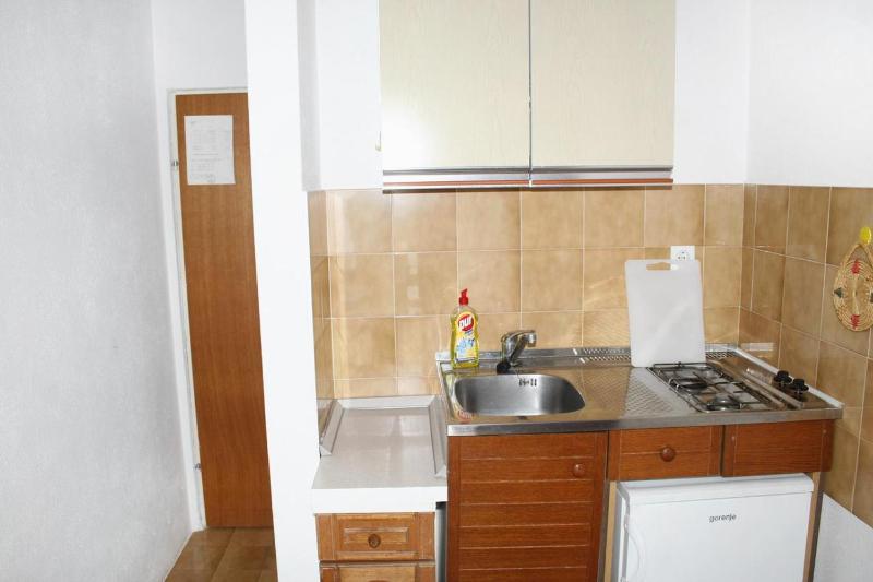 Studio with Balcony and Sea View image 3