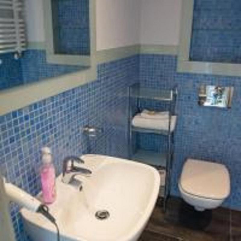 Apartment (4 Adults) image 2