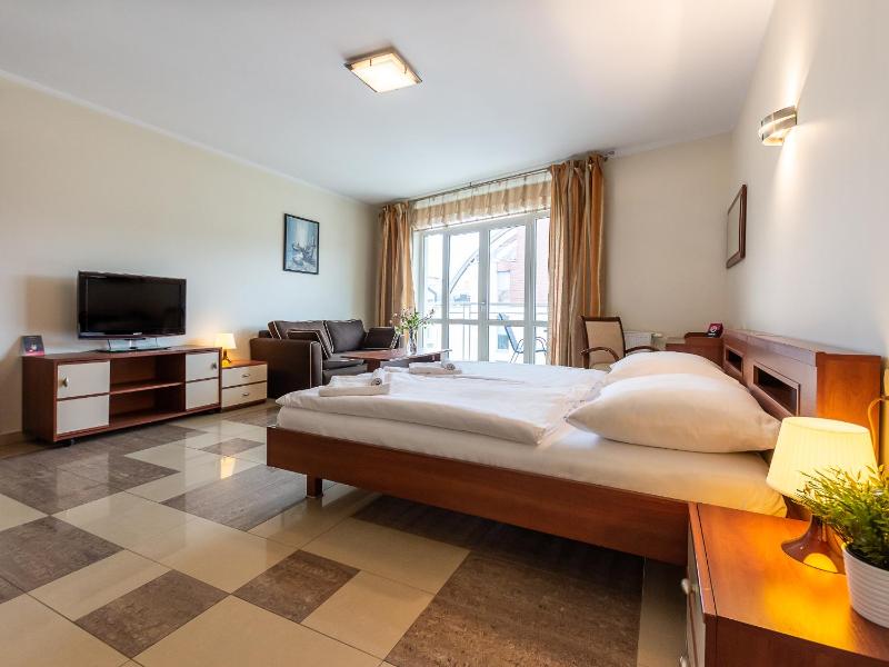 VacationClub – Avangard Resort Apartament 23 - image 14