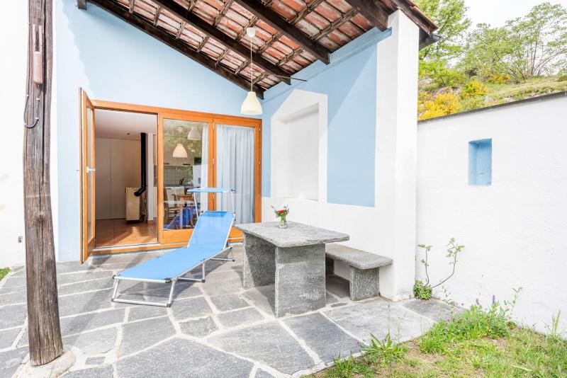 Bungalow with Garden View image 3