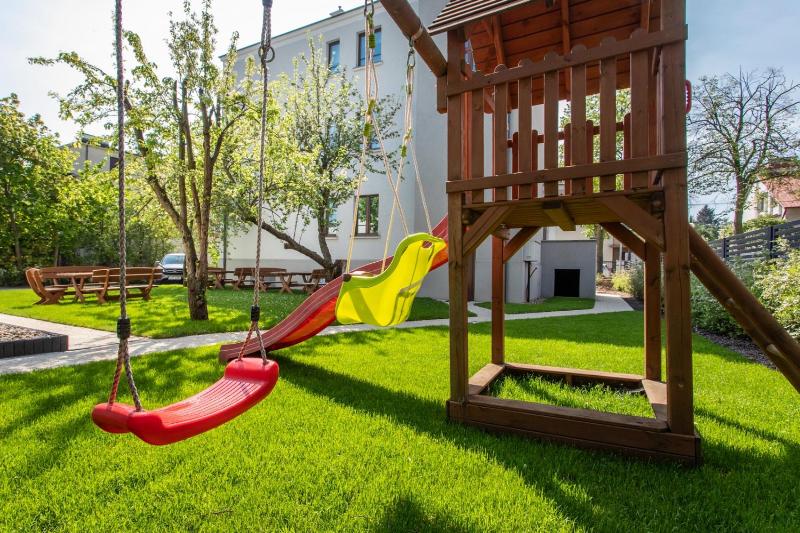 Villa Allegra Apartamenty z ogrodem i salą zabaw darmowy parking i leżaki 5minut do morza - image 36