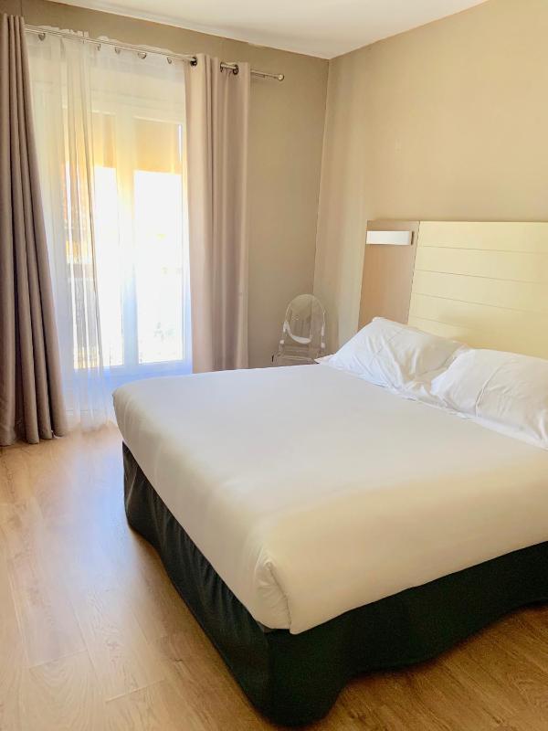 Standard Room image 1