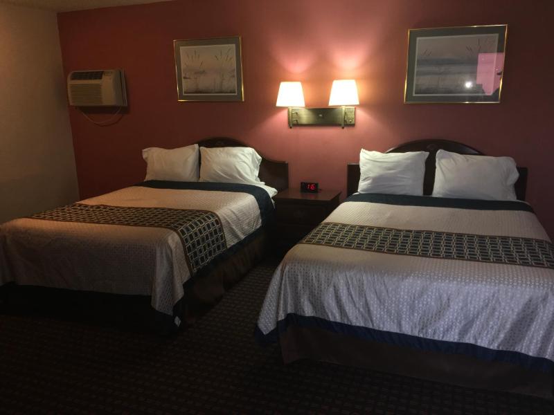 Queen Room with Two Queen Beds image 1