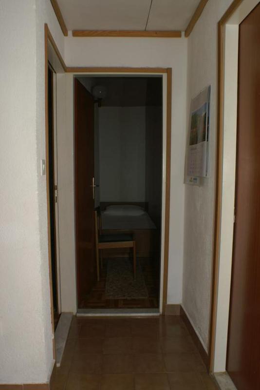 Two-Bedroom Apartment with Terrace and Sea View image 3