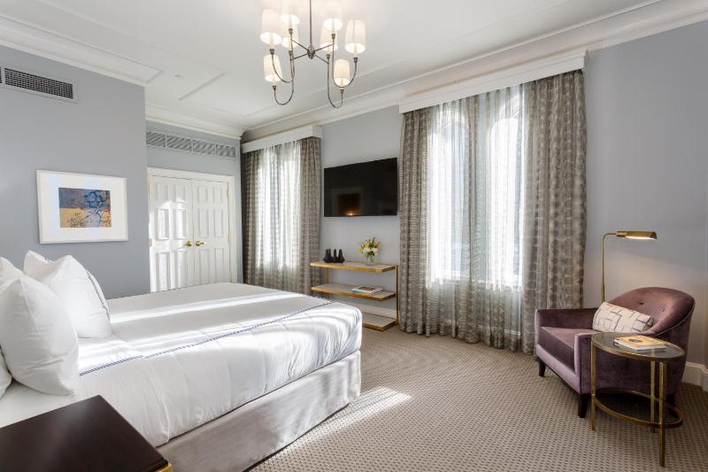 Executive Penthouse Suite image 4