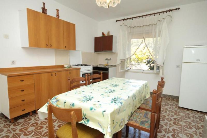 Three-Bedroom Apartment with Terrace image 1