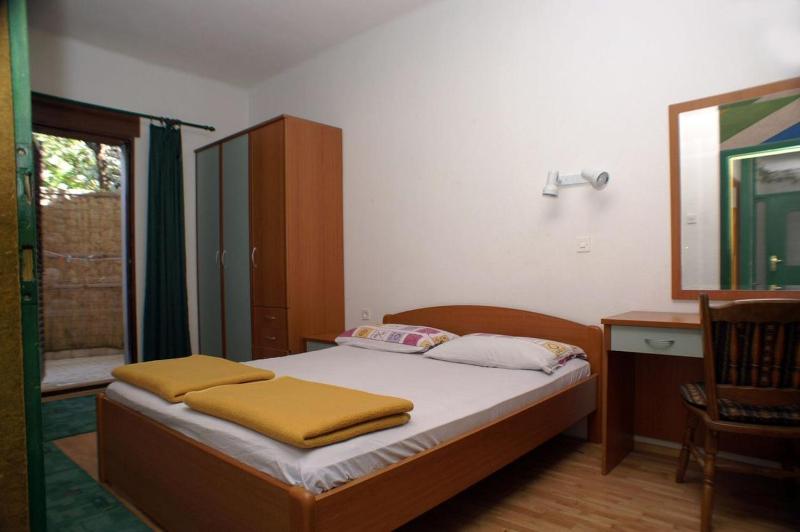 Two-Bedroom Apartment with Terrace and Sea View image 3