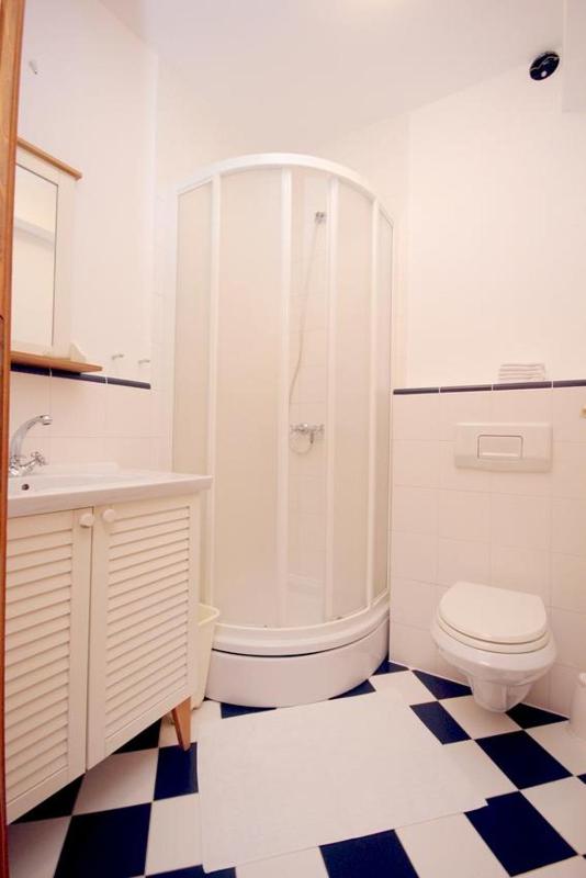 Triple Room with Balcony and Sea View image 3
