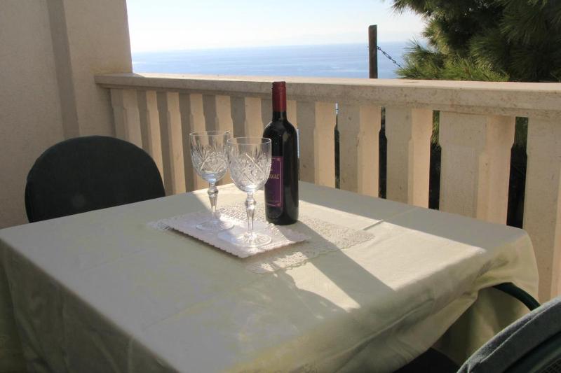 One-Bedroom Apartment with Terrace and Sea View image 2