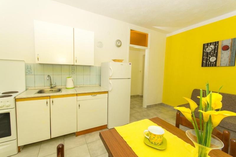 Two-Bedroom Apartment with Terrace and Sea View image 2