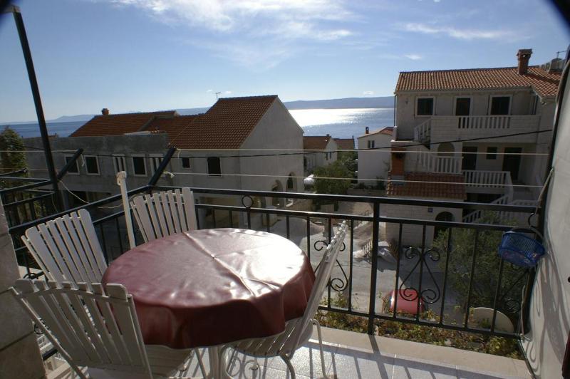 Two-Bedroom Apartment with Terrace and Sea View image 3