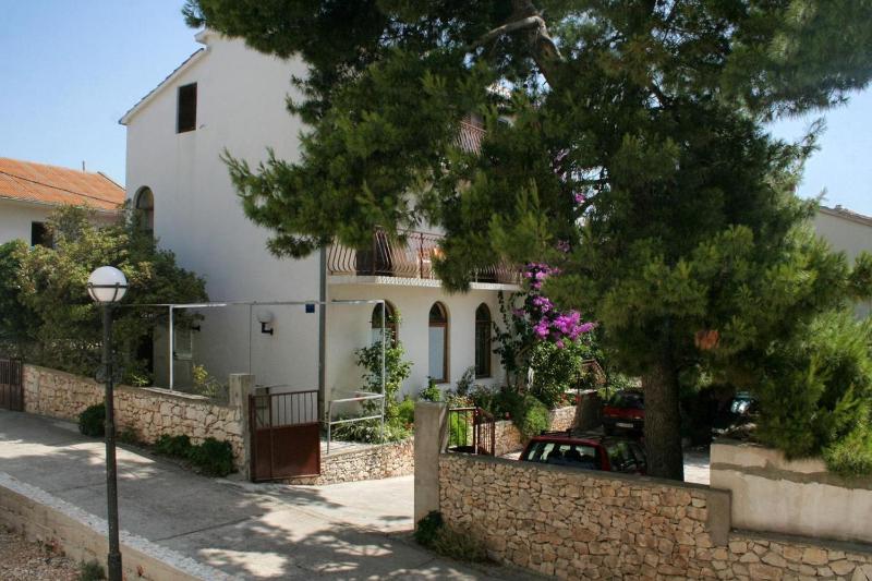 Two-Bedroom Apartment with Terrace and Sea View image 1