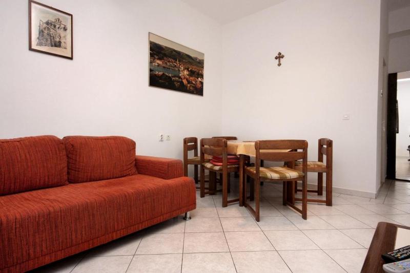 One-Bedroom Apartment with Terrace and Sea View image 2