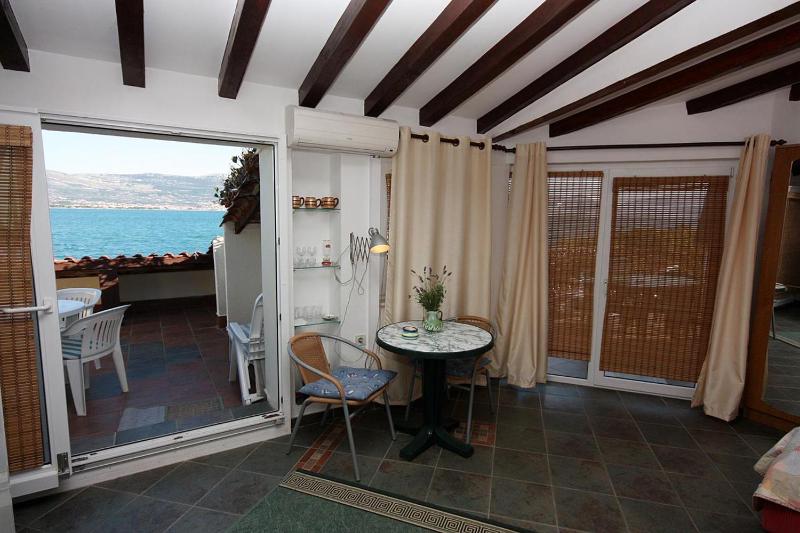 Studio with Terrace and Sea View image 3