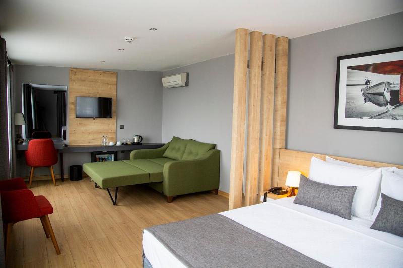 Triple Room image 3