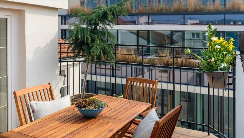 City Nest Apartments by Adrez - image 10