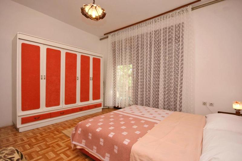 Two-Bedroom Apartment with Terrace and Sea View image 3