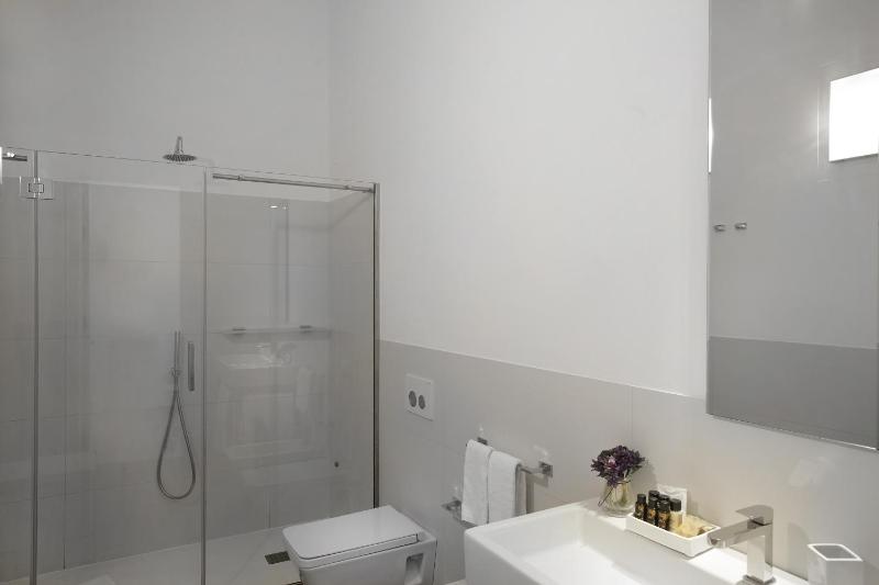 Classic Suite image 4