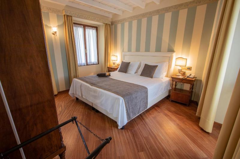 Albergo Le Due Corti - image 2