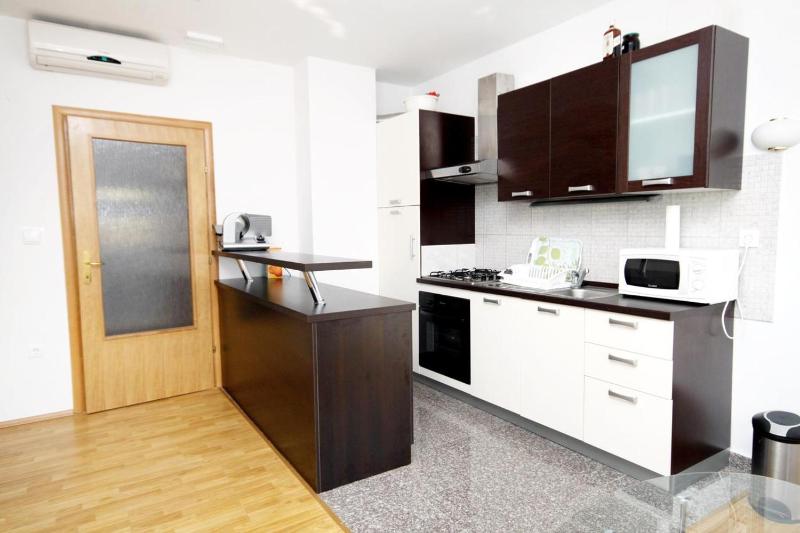 Two-Bedroom Apartment with Terrace and Sea View image 3