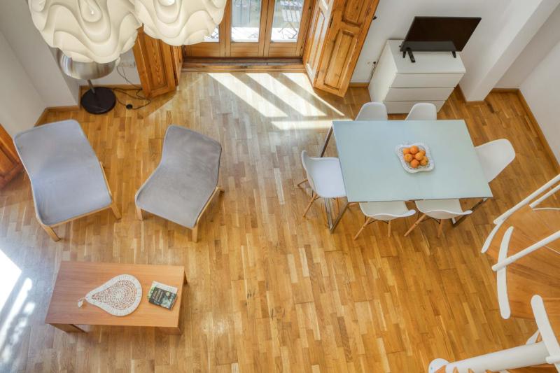 Apartment - Split Level image 3