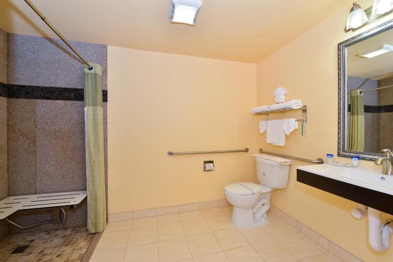 King Room - Non-Smoking image 2