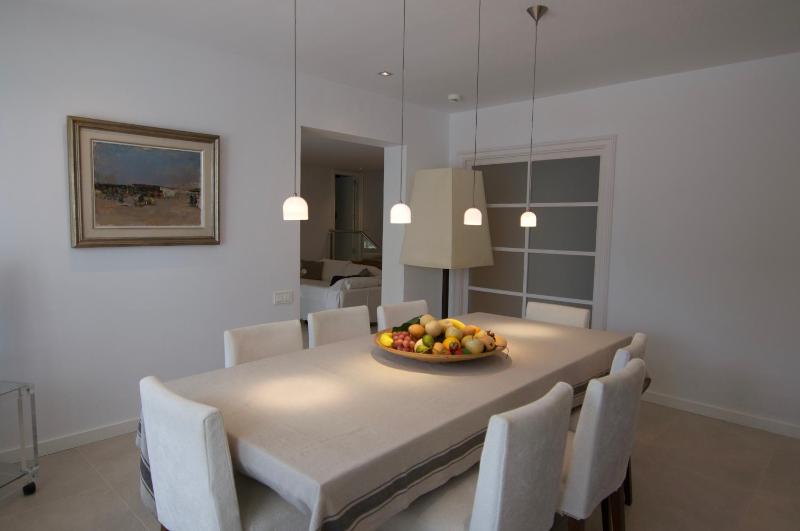Luxury Beach House - image 4