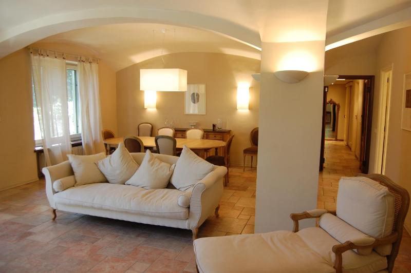Superior Villa image 2