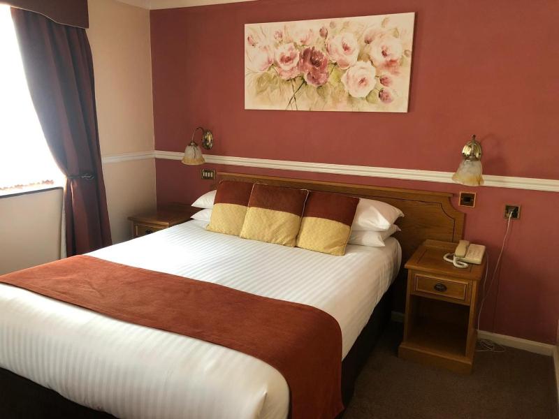 Executive Suite image 4
