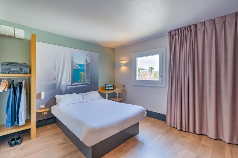 Double Room - Disability Access image 4