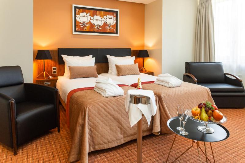 Junior Suite image 1