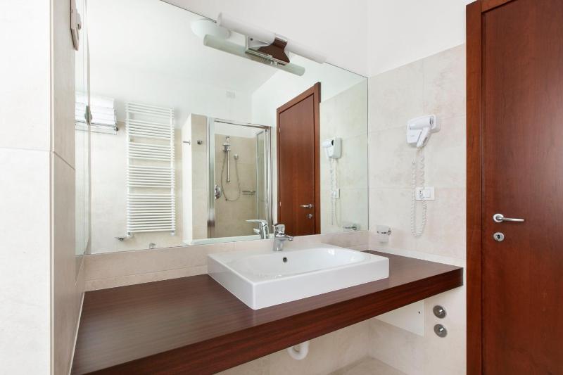 Double or Twin Room image 1