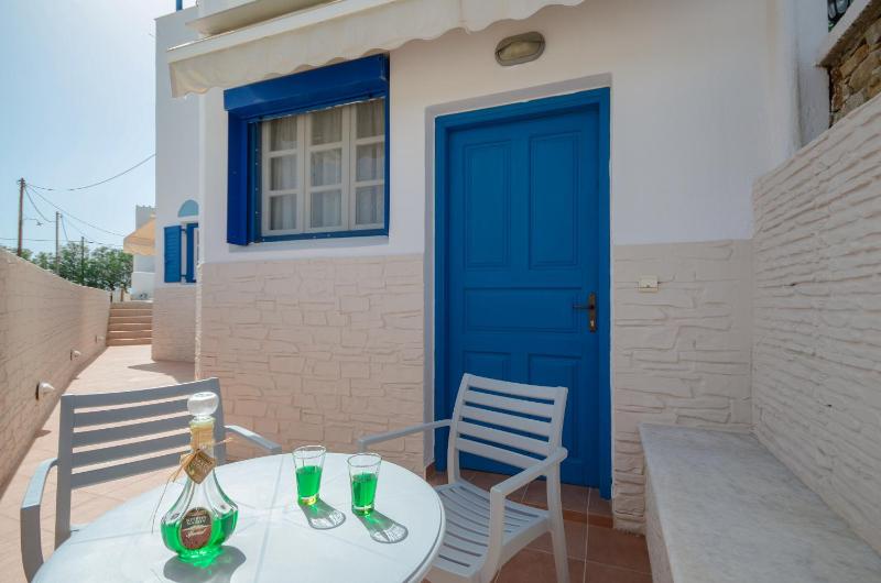 Semi-Basement Studio (3 adults) image 1