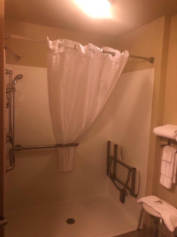 King Room - Disability Access image 3