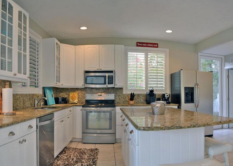 Central - Edgemere 738 - image 35