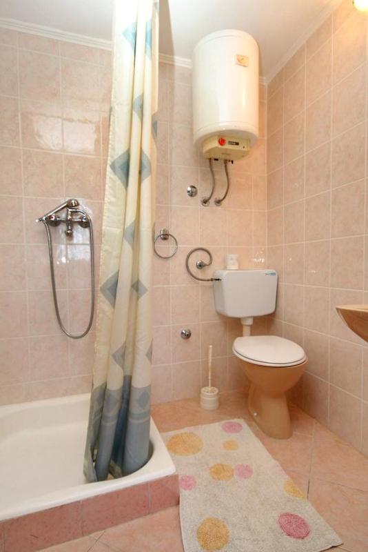 Twin Room with Balcony and Sea View image 3