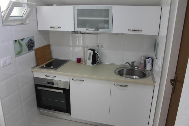 Two-Bedroom Apartment with Terrace and Sea View image 3