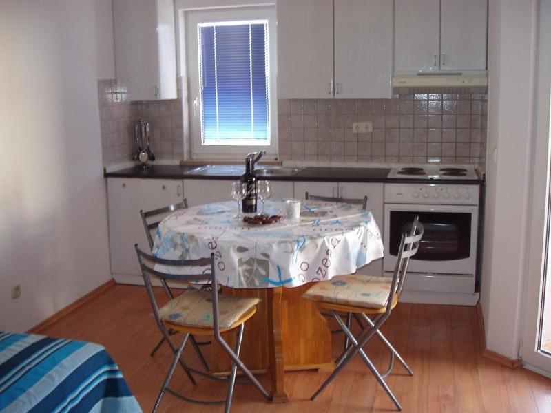 One-Bedroom Apartment with Balcony and Sea View image 2