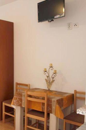 Studio with Terrace and Sea View image 2