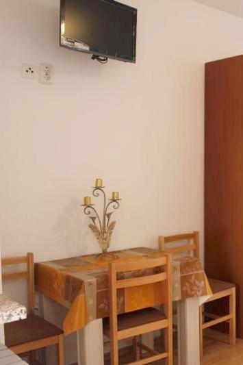 Studio with Terrace and Sea View image 2