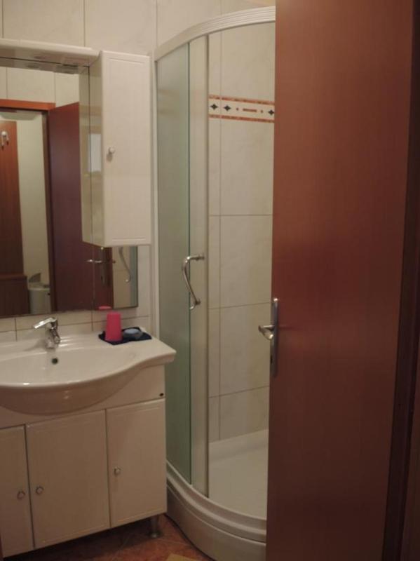 One-Bedroom Apartment with Balcony image 2