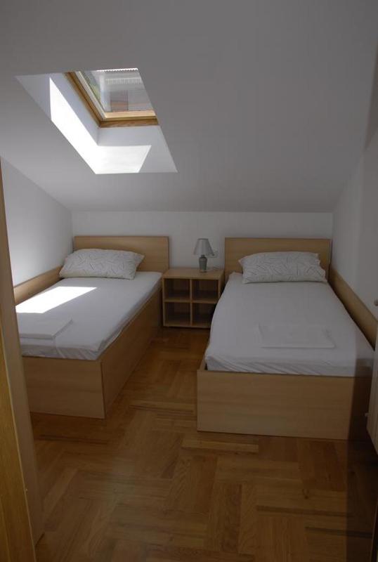Three-Bedroom Apartment with Balcony and Sea View image 2