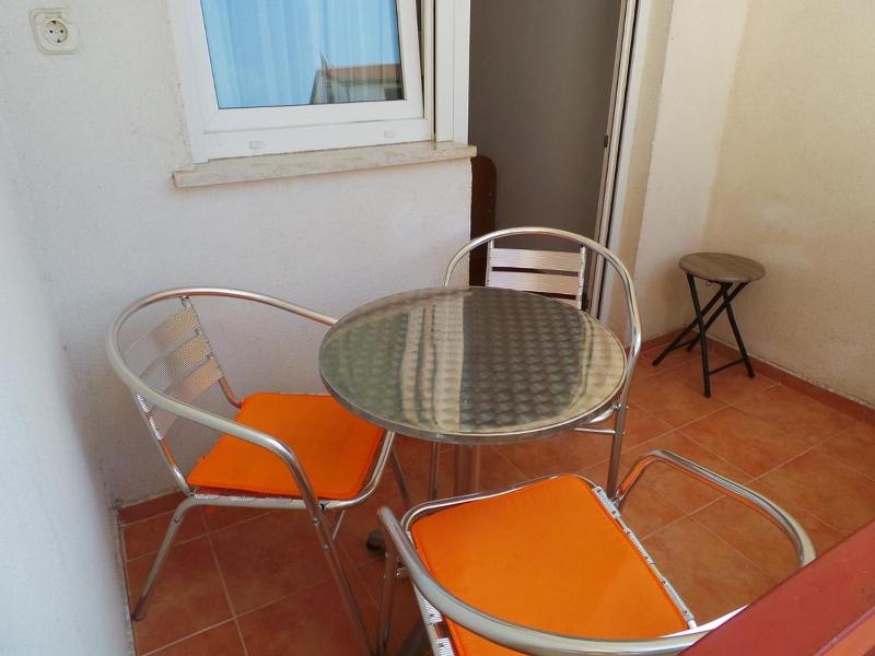 Two-Bedroom Apartment with Balcony image 3